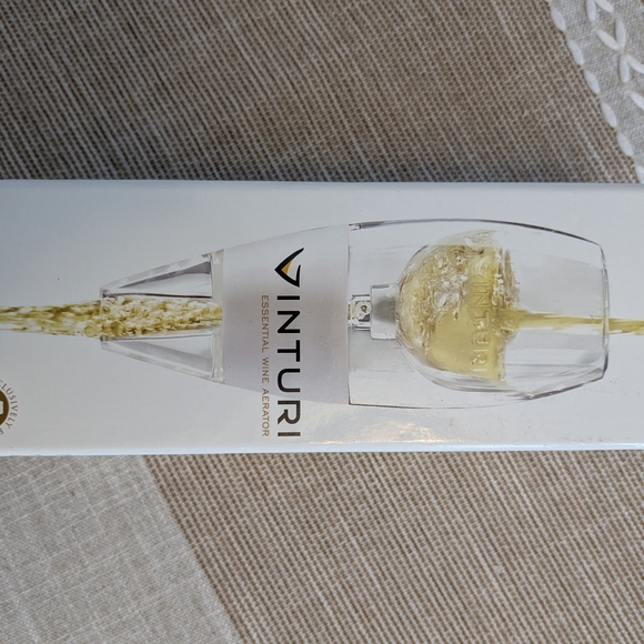 NEW!! Vinturi Wine Aerator, Stand And Pouch & Two "Off The Market" Glasses - Picture 8 of 13